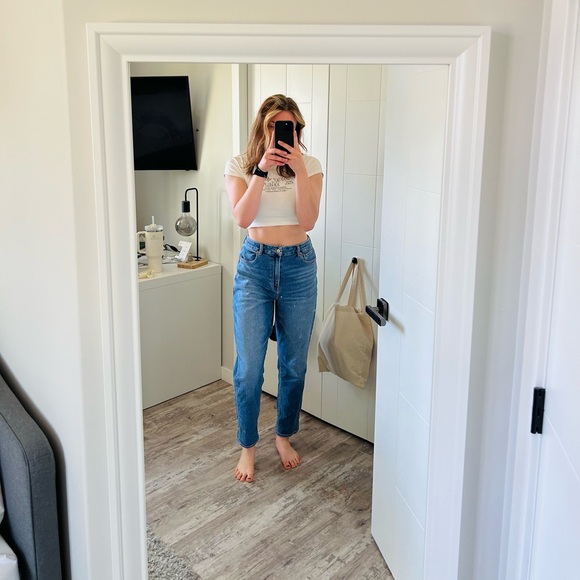 American Eagle Jeans - Picture 1 of 3